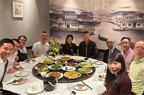 The Director of HKETONY, Maisie Ho, reinforced the bilateral ties between Hong Kong and Boston during her duty visit to Boston, Massachusetts of the United States. Photo shows Ms Ho (fifth left) with local biotech start-ups and venture capitalists at a luncheon, co-hosted by the HKETONY and the Boston Chinese Investment Club.