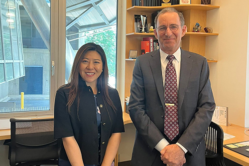 The Director of HKETONY, Maisie Ho, reinforced the bilateral ties between Hong Kong and Boston during her duty visit to Boston, Massachusetts of the United States. Photo shows Ms Ho (left) with Deputy Vice Provost of Massachusetts Institute of Technology Dr Bruce Tidor (right) during a meeting on June 10 (Boston time).